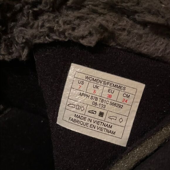 The North Face Winter Boots - Picture 9 of 10